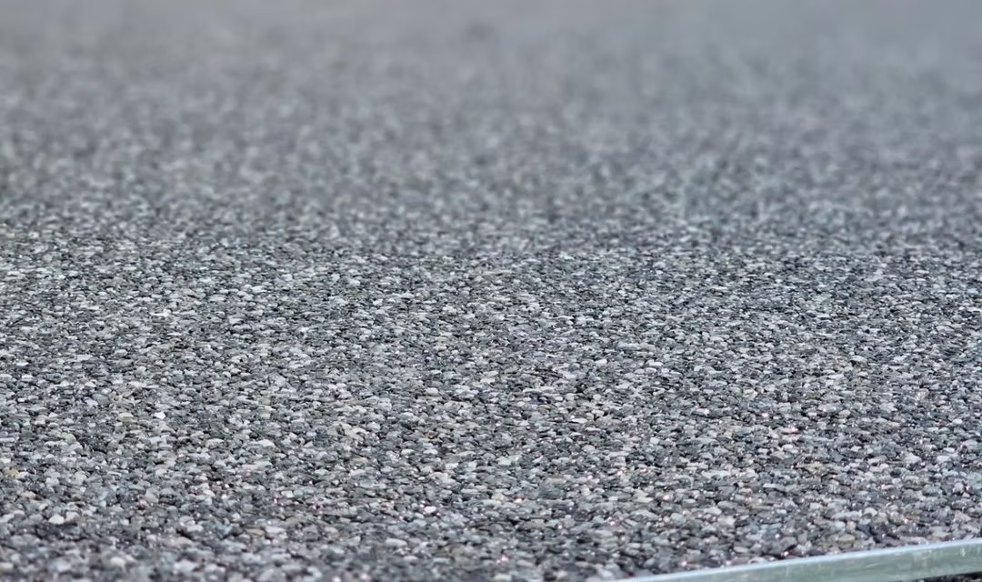 Professionelle Verarbeitung von Steinteppichen